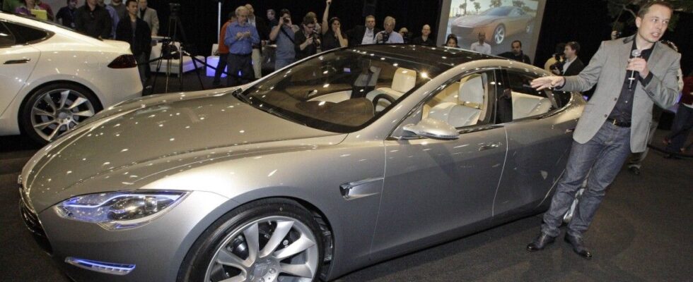 Tesla Model S: 12 лет спустя. Вспоминаем, как встречали легенду в СМИ