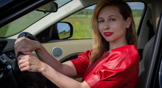 Женщины выбирают авто: главные критерии и тренды 2024