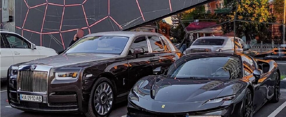Топ элитных авто и суперкаров: что выбирали украинцы в 2021 году