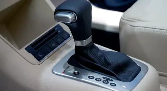 Как распознать и избежать поломки АКПП: советы автосервиса