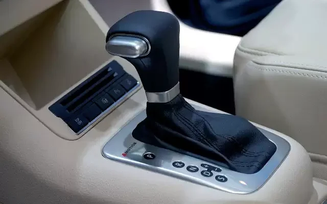 Как распознать и избежать поломки АКПП: советы автосервиса