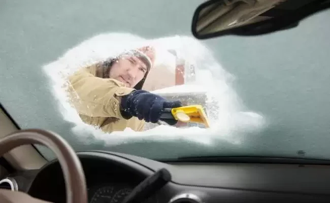 Как отогреть примерзшие дворники автомобиля: полезные советы водителям