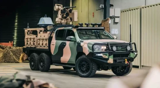 Toyota: Шестиколесный монстр с пулеметом — как выглядит самый экстремальный пикап