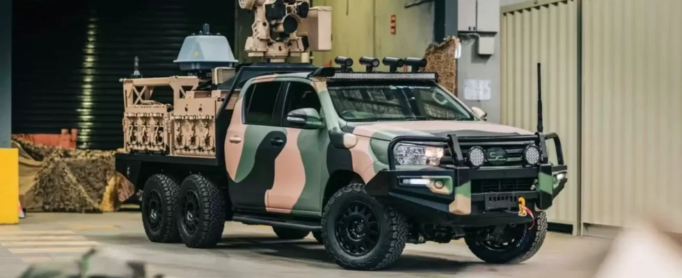 Toyota: Шестиколесный монстр с пулеметом — как выглядит самый экстремальный пикап