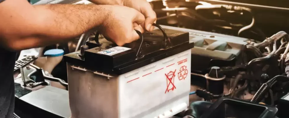 Запах тухлых яиц в машине: как понять, что сломалось, и что делать