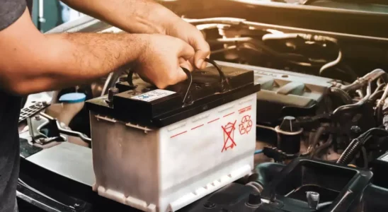 Запах тухлых яиц в машине: как определить поломку и что делать