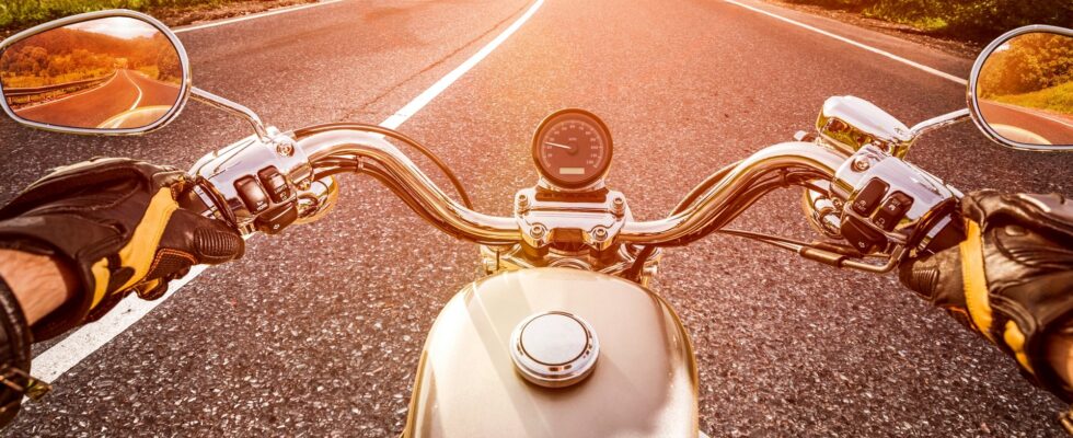 Опасное вождение мотоцикла: междурядье, шашки и другие риски