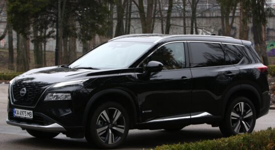 Nissan X-Trail e-Power: тест-драйв гибрида или электромобиля?