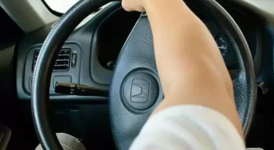 Типичные ошибки водителей при повороте: как их избежать по мнению автоинструктора