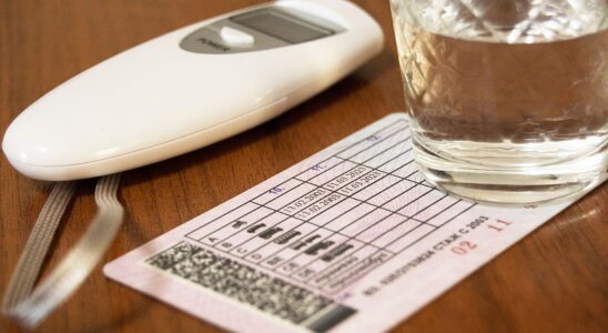 Алкотестер за 30 тысяч: тест, выведение алкоголя и безопасность на дороге