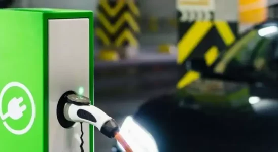 Стоимость зарядки электромобиля в Украине: декабрьские цены и тенденции