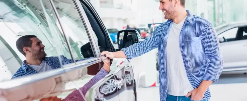 Как выгодно продать б/у автомобиль: секреты опытных продавцов