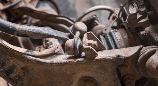 Признаки износа стоек стабилизатора: когда нужна замена