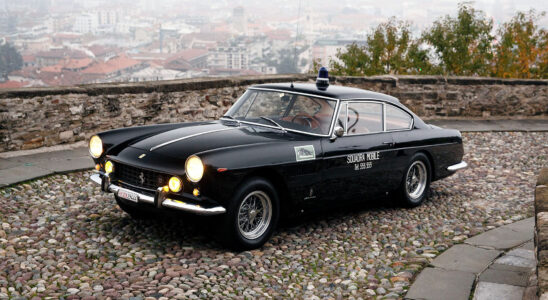 Ferrari 250 GTE ’62: как легенда кино оживает на улицах Рима