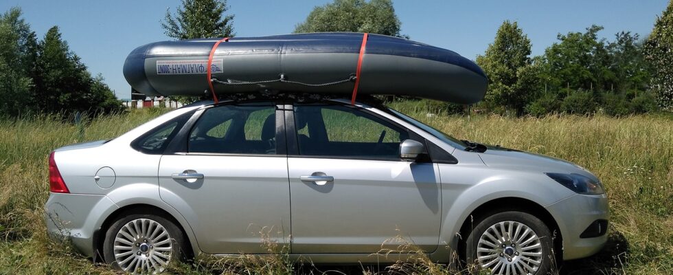 Перевозка лодки на крыше автомобиля: полное руководство и советы