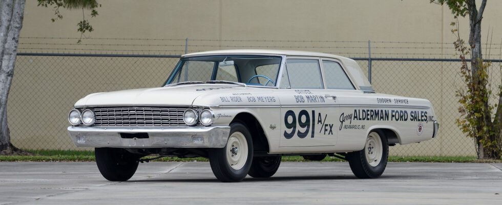 Топ злых американских маслкаров 1962 года: Plymouth Fury и Ford Galaxie