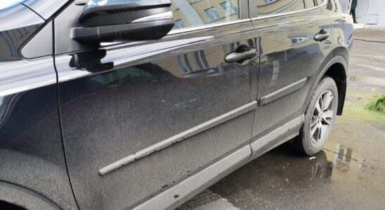 Автомобильные молдинги: выбор материалов, монтаж и демонтаж