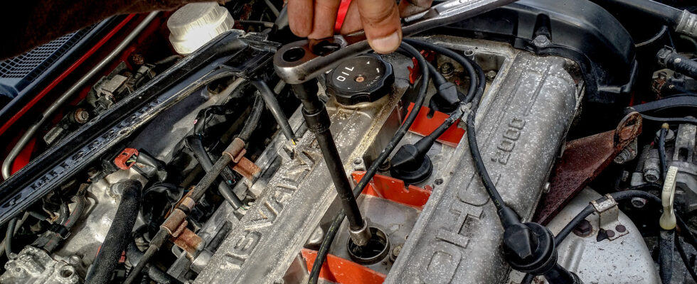 Когда менять свечи зажигания: на холодном или горячем двигателе — советы и лайфхаки