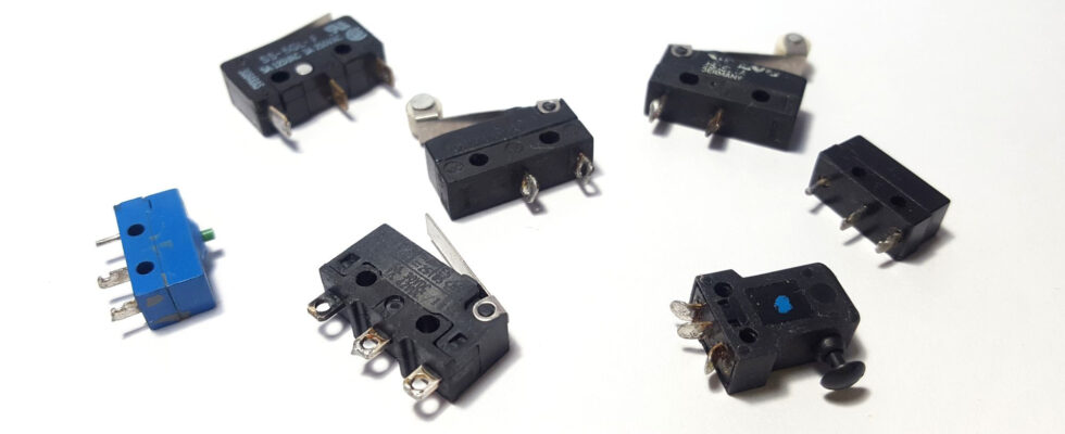 Рискованная, но эффективная авторемонтная операция: пример Махмуда и 220 вольт