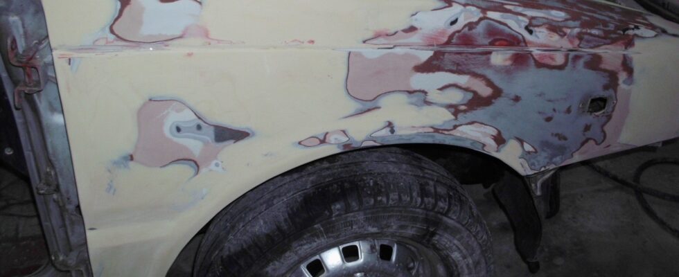 Грунтовка автомобиля: как выбрать цвет и правильно нанести — советы для автолюбителей