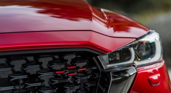 Сможете ли вы узнать автомобиль по одной детали на передней части? Тест для настоящих автолюбителей