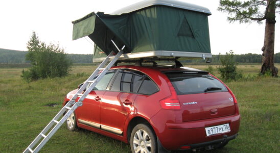 Как выбрать багажник-палатку для легкового автомобиля: советы и рекомендации