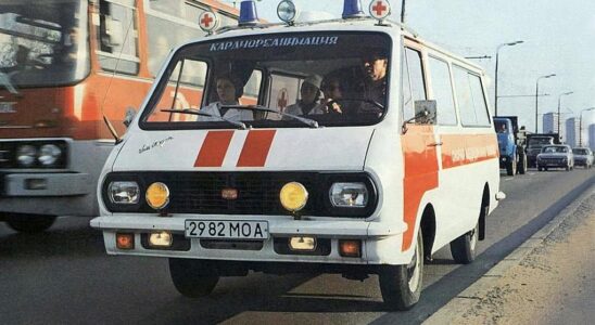 Советские "скорые" на колесах: как менялась помощь на дорогах