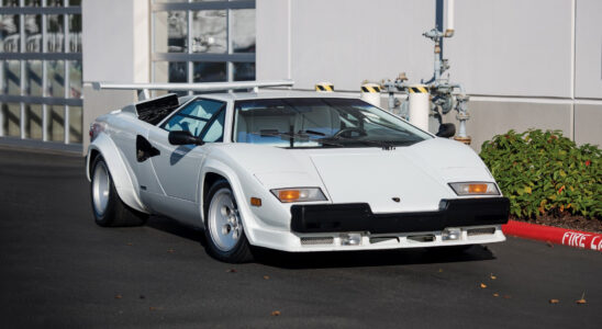 Как нормы безопасности изменили облик культовых автомобилей: от шедевров к компромиссам