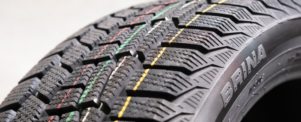 Зимние шины: шипы или липучки, что выбрать для вашего авто