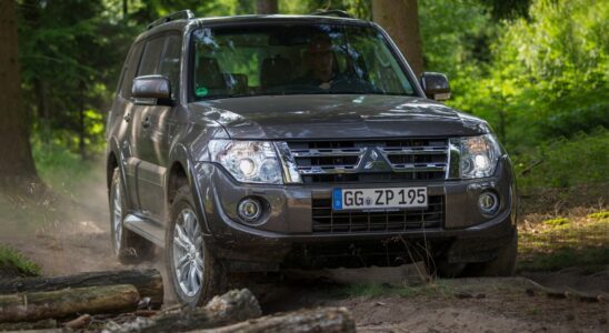 Mitsubishi Pajero IV: стоит ли покупать внедорожник за 1,3 миллиона рублей?