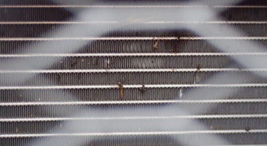 Как правильно мыть радиатор автомобиля: советы по очистке и уходу