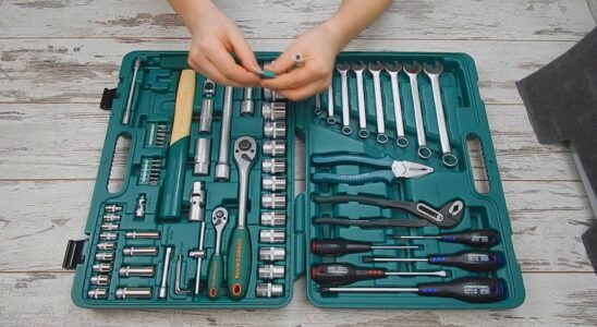 Автомобильный набор инструментов в чемодане: какой выбрать и почему