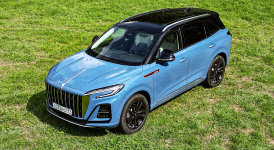 Hongqi HS3: Обзор и причины выбора нового кроссовера