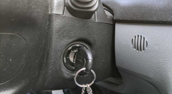 Avtoservis34: Ключ не поворачивается в замке зажигания? Решаем проблему с автомобилем