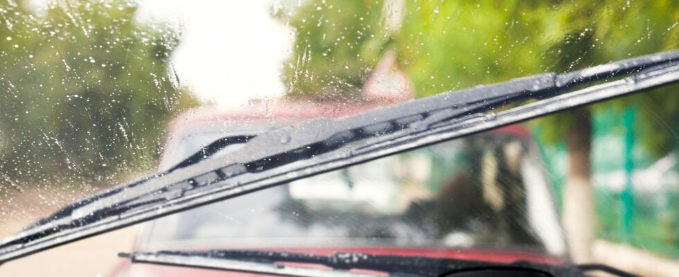 Почему новые дворники плохо очищают стекло: разбираем причины