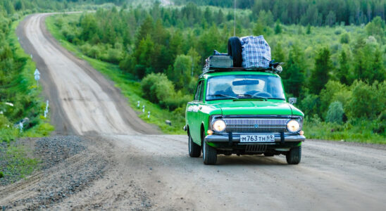 Путешествие по Якутии и Колыме на старом Москвиче: лайфхаки выживания в экстремальных условиях