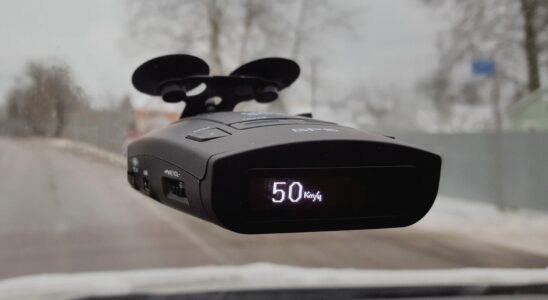 Fujida Neo 8000: Классика и инновации в тест-драйве радар-детектора