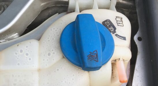 Расширительный бачок: как работает и что делать, если он неисправен